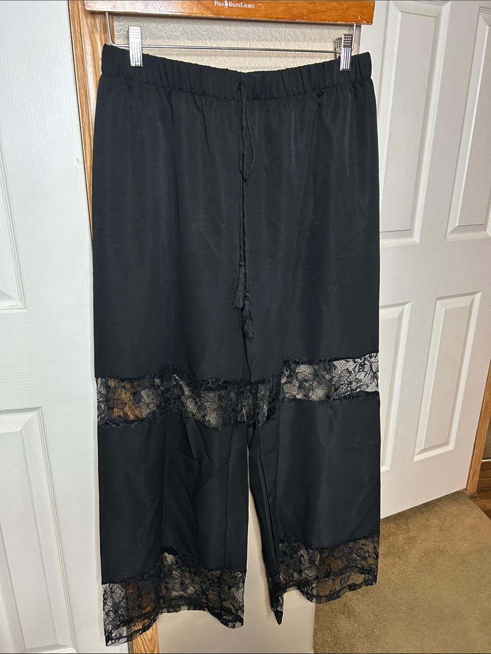 Black Wide-Leg Lace-Panel Palazzo Pants - Picture 3 of 4